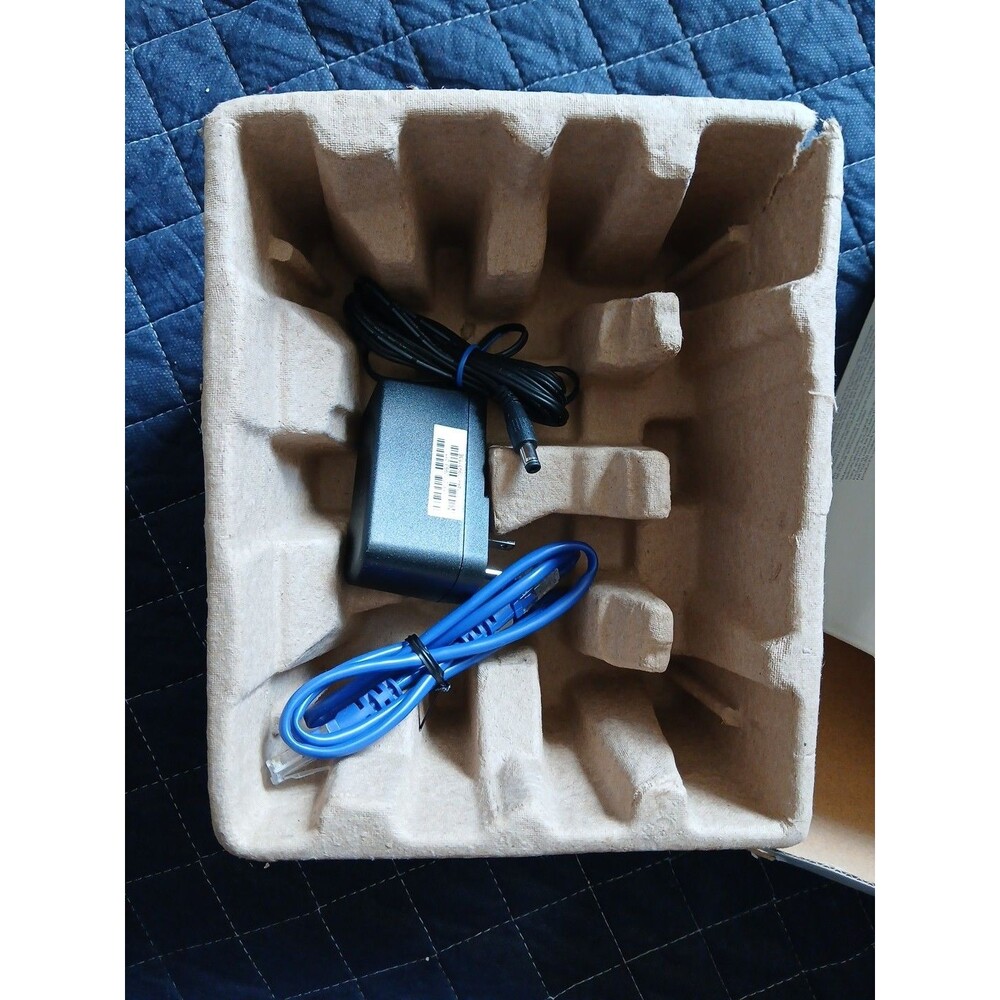 NETGEAR Ac1200 Dual Band WiFi Router Model R6120 - Picture 5 of 5